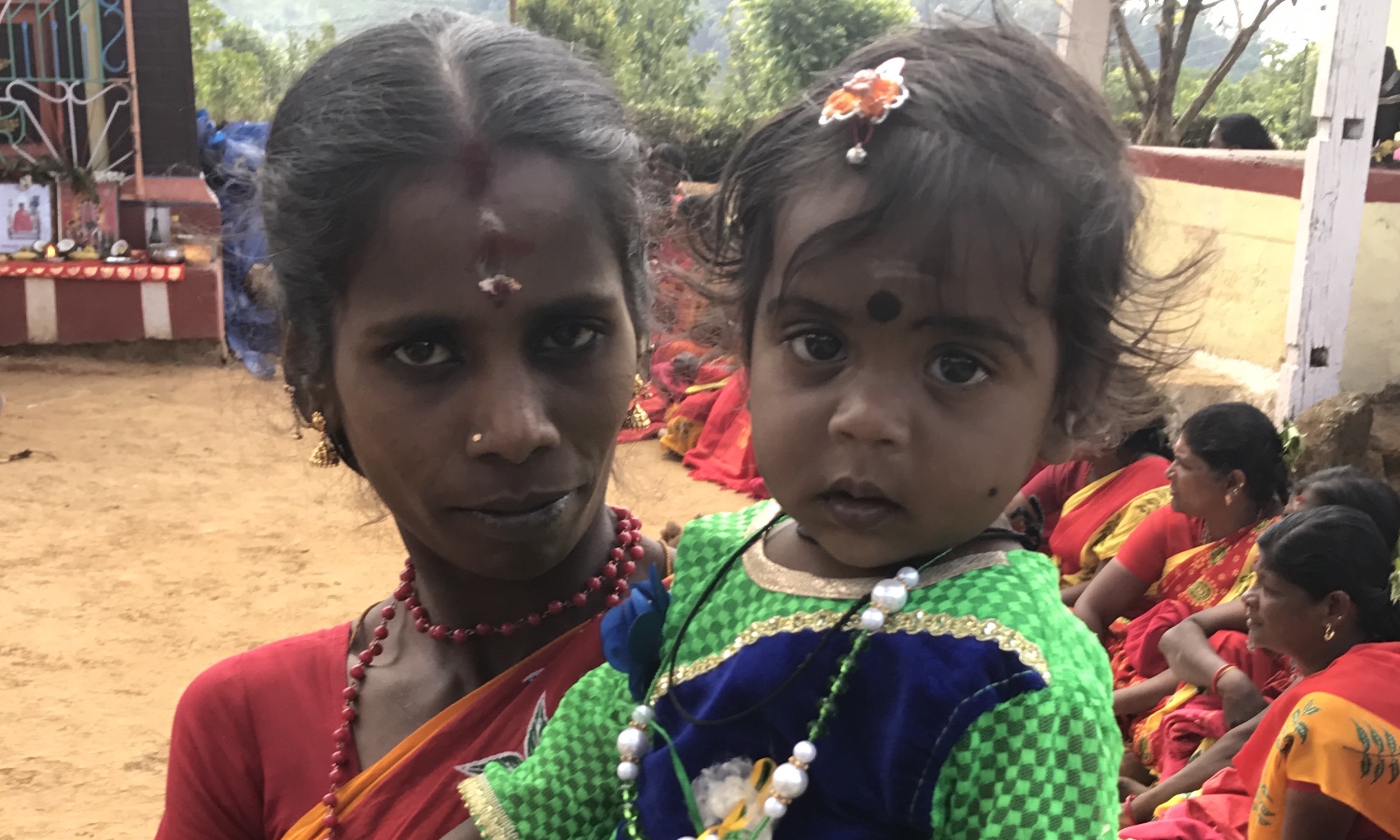 Children-of-the-Munnar-Tea-Plantations
